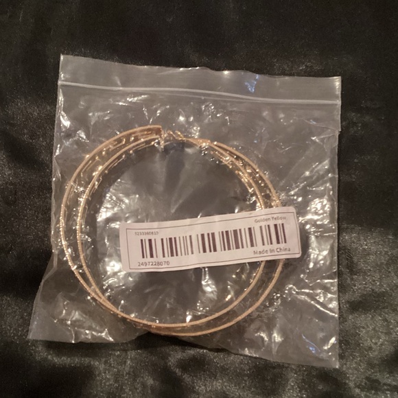 Gold hoops - Picture 3 of 3